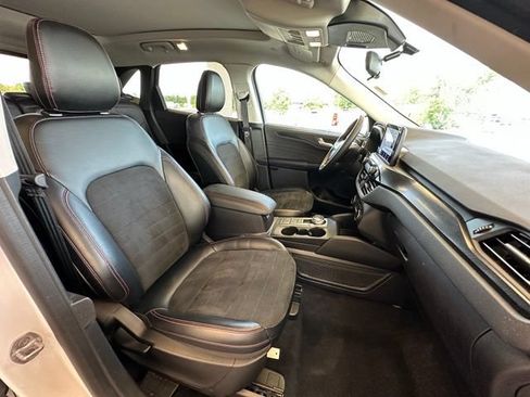 Used 2022 Ford Escape SEL w/ SEL Stealth AWD Package image 24