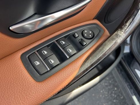 Used 2017 BMW 330i Sedan image 28