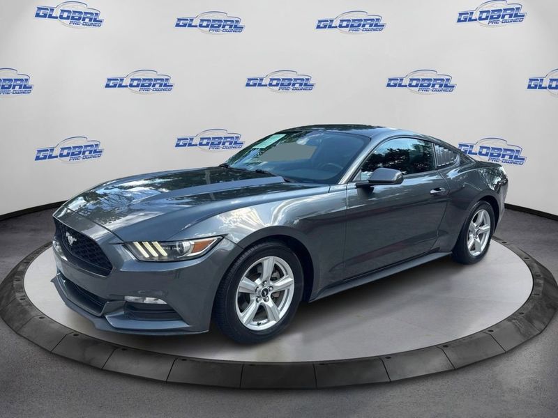 Used 2015 Ford Mustang Coupe image 1