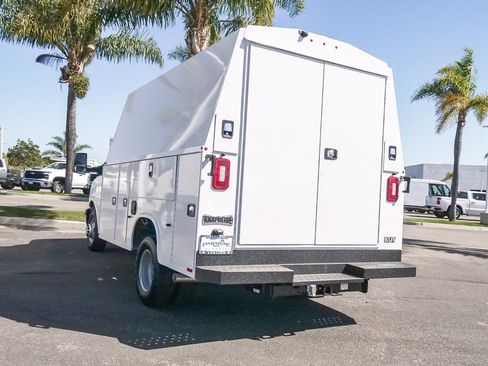 New 2026 Chevrolet Express 3500 w/ Power Convenience Package RWD image 9