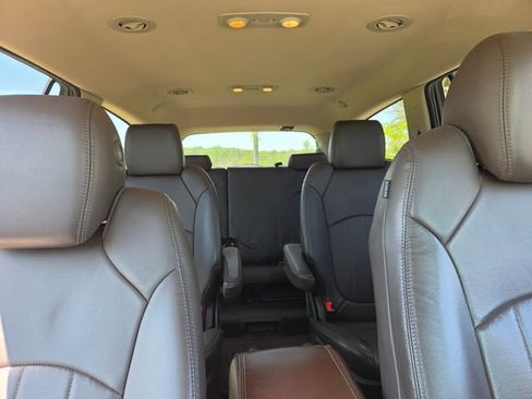 Used 2014 Buick Enclave Premium AWD/4WD image 24