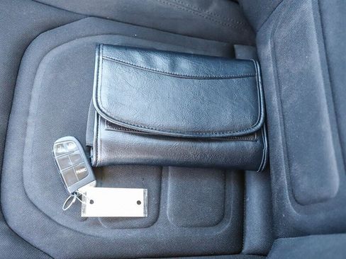 Used 2018 Jeep Renegade Latitude w/ UConnect 8.4 Nav Group image 39