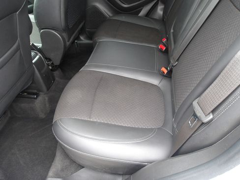 Used 2018 Buick Encore Sport Touring FWD image 11