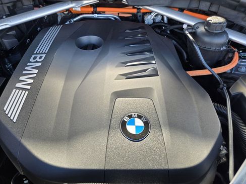 New 2026 BMW X5 xDrive50e w/ Executive Package AWD/4WD image 32