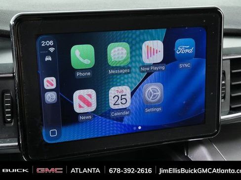 Used 2022 Ford Explorer XLT w/ Equipment Group 202A image 16