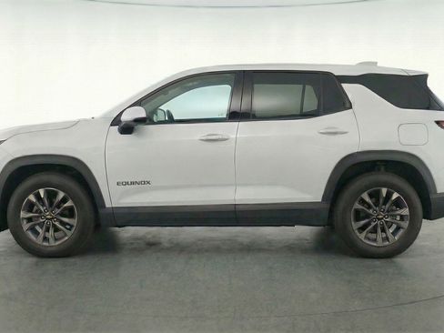 Used 2025 Chevrolet Equinox LT image 5