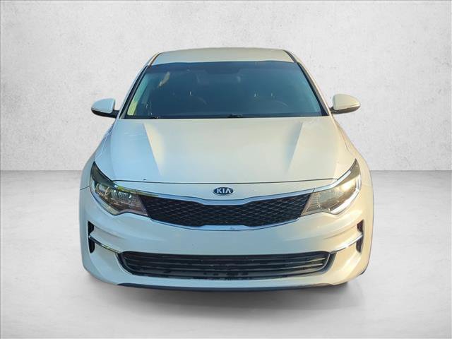 Used 2018 Kia Optima LX w/ 17" Alloy Wheels Package FWD image 2