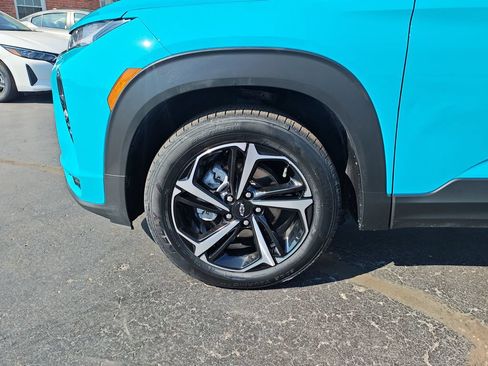 Used 2021 Chevrolet TrailBlazer RS w/ Sun and Liftgate Package AWD/4WD image 10