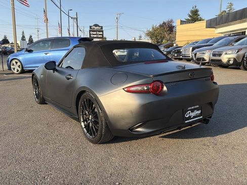 Used 2017 MAZDA MX-5 Miata Club w/ Brembo/BBS Package RWD image 5