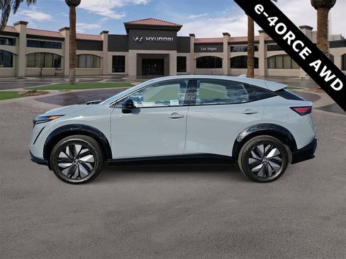 Used 2024 Nissan Ariya AWD image 5