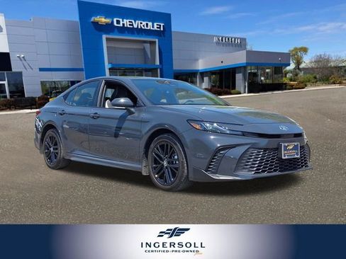 Used 2025 Toyota Camry SE w/ Convenience Package AWD/4WD image 1