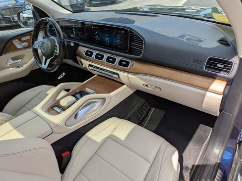 Used 2021 Mercedes-Benz GLS 450 4MATIC image 33