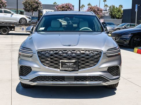 Used 2026 Genesis GV70 2.5T Advanced AWD/4WD image 2