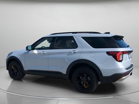 New 2026 Ford Explorer Tremor image 18