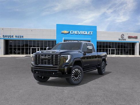 New 2025 GMC Sierra 3500 Denali Ultimate image 8