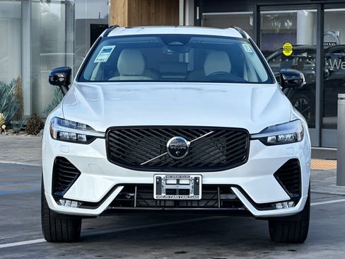 New 2026 Volvo XC60 B5 Ultra w/ Protection Package Premier image 3