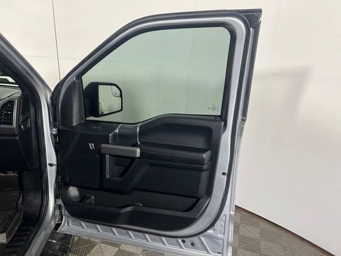 Used 2020 Ford F150 XLT w/ Equipment Group 302A Luxury AWD/4WD image 31