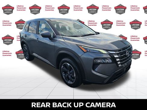 Used 2025 Nissan Rogue SV image 6