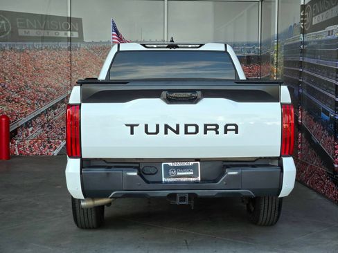 Used 2022 Toyota Tundra SR5 w/ SR5 Premium Package RWD image 7