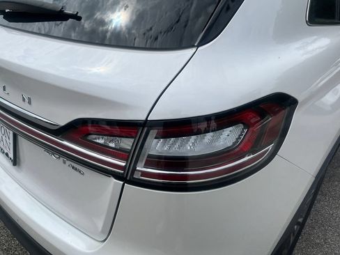 Used 2019 Lincoln Nautilus Select AWD/4WD image 42
