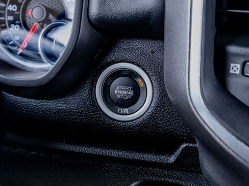 Used 2021 RAM 1500 Laramie image 21