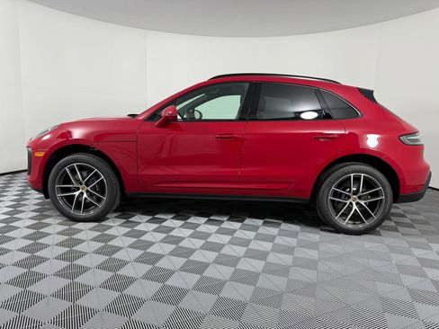 New 2026 Porsche Macan image 2