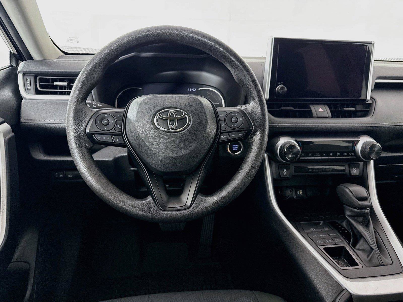 Certified 2025 Toyota RAV4 XLE AWD/4WD image 29