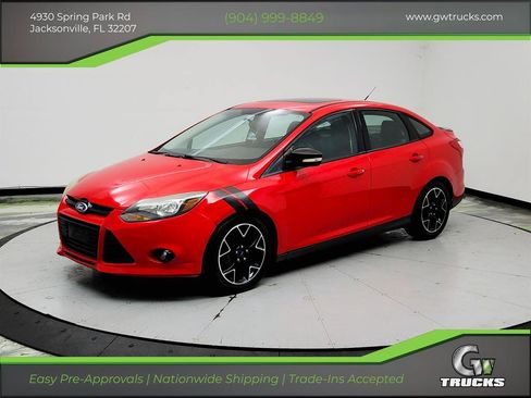Used 2014 Ford Focus SE w/ Equipment Group 201A FWD image 1