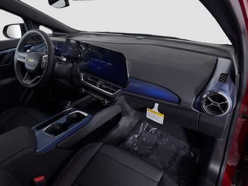 New 2026 Chevrolet Equinox EV LT image 26