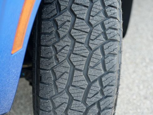 Used 2024 Nissan Frontier SL w/ Technology Package image 29