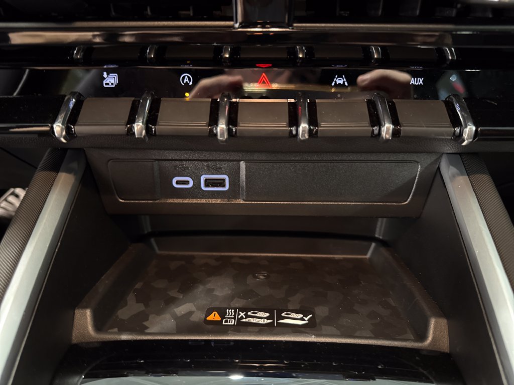 New 2026 Chevrolet Colorado Z71 w/ Technology Package AWD/4WD image 14