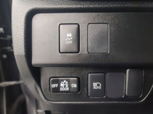 Used 2023 Toyota Tacoma SR5 image 28