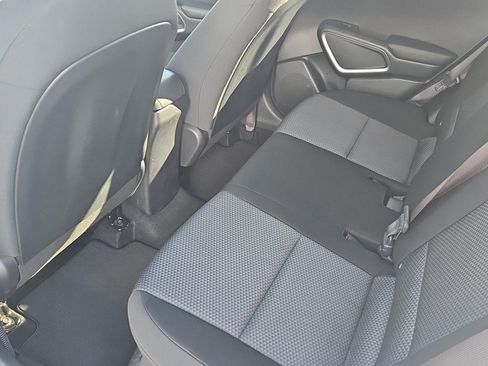 Used 2025 Kia Soul LX w/ LX Technology Package FWD image 15