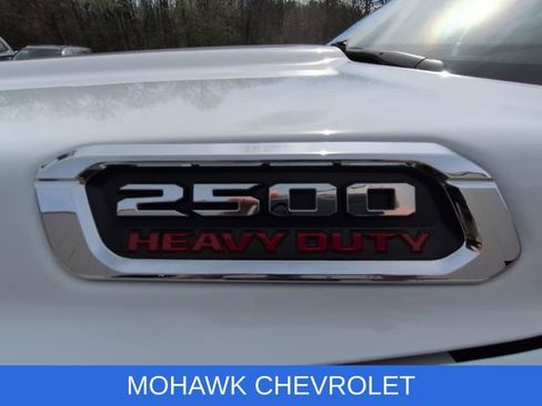 Used 2024 RAM 2500 Laramie AWD/4WD image 33