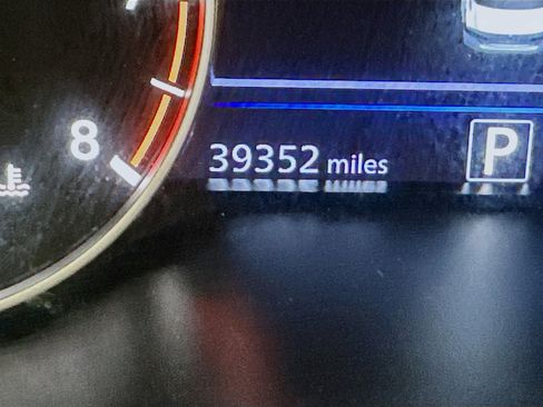 Used 2025 Nissan Altima 2.5 SV image 18