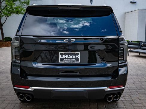 Used 2025 Chevrolet Tahoe Premier AWD/4WD image 7