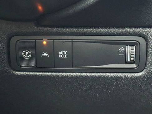 New 2026 Chevrolet Equinox EV LT image 30