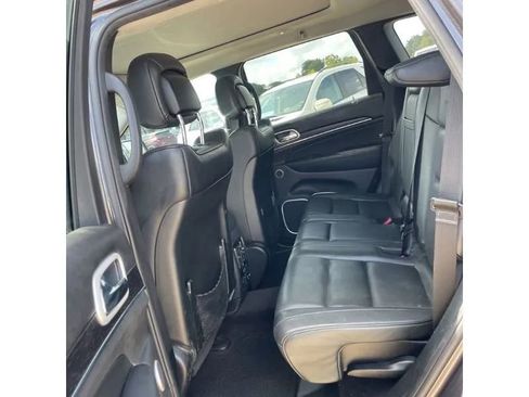 Used 2018 Jeep Grand Cherokee Summit image 18