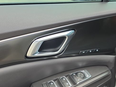 New 2027 Kia Carnival SX FWD image 20