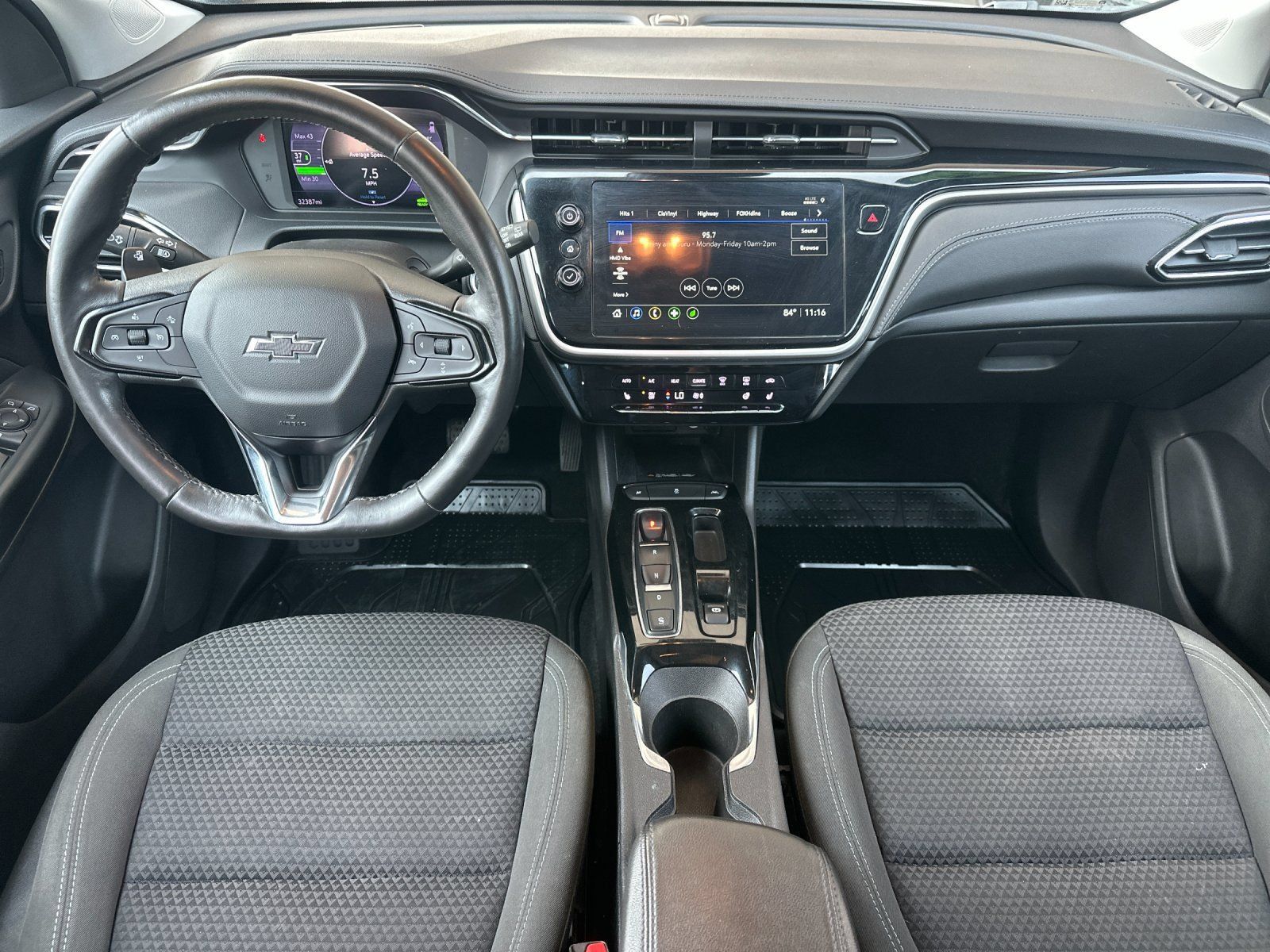 Used 2023 Chevrolet Bolt EUV LT w/ Comfort Package FWD image 13