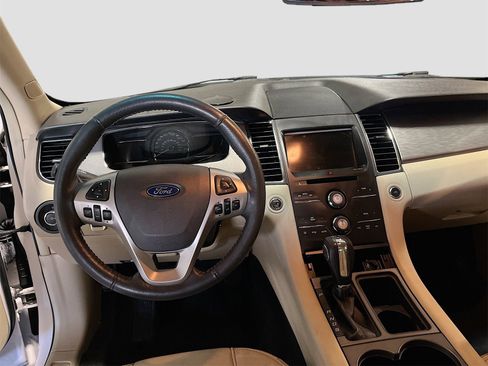 Used 2018 Ford Taurus SEL w/ Equipment Group 201A image 21