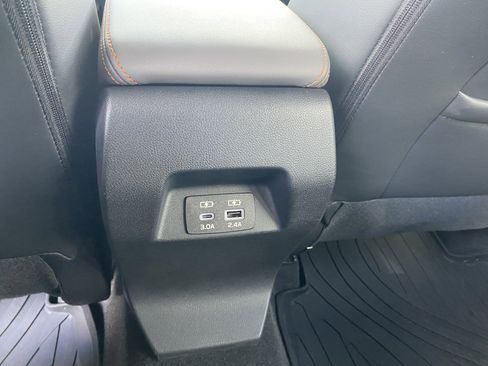 Used 2025 Subaru Crosstrek 2.5i Limited w/ Crosstrek Mirror Package image 34