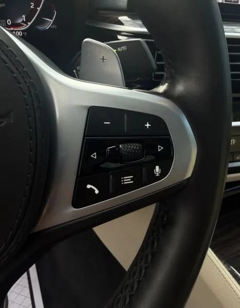 Used 2020 BMW 530i RWD image 29