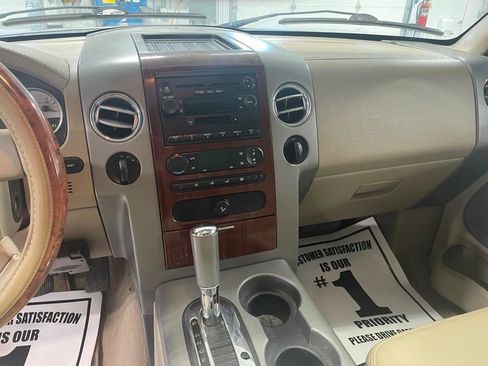 Used 2005 Ford F150 Lariat AWD/4WD image 33