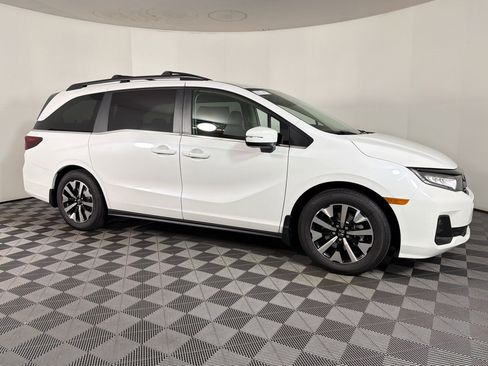 New 2026 Honda Odyssey EX-L image 6