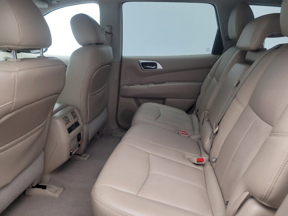 Used 2015 Nissan Pathfinder SL w/ SL Premium Package FWD image 18