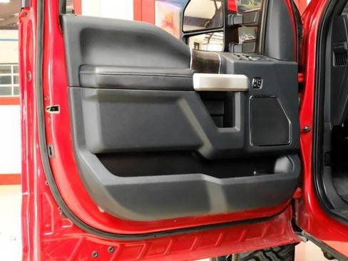 Used 2022 Ford F250 Lariat w/ Lariat Value Package AWD/4WD image 52
