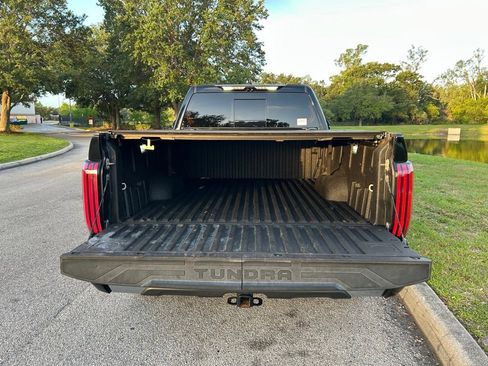 Used 2022 Toyota Tundra Limited AWD/4WD image 11