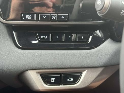 Used 2023 Lexus RX 350 Premium w/ Accessory Package AWD/4WD image 26