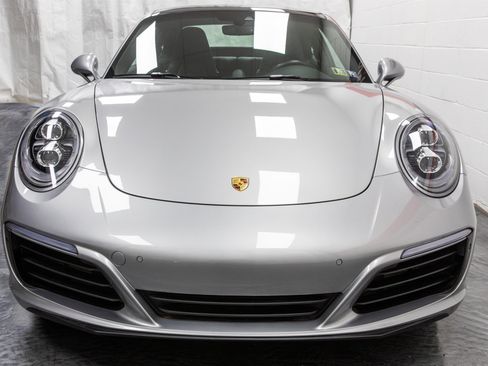 Used 2018 Porsche 911 Carrera S w/ Sport Package image 2